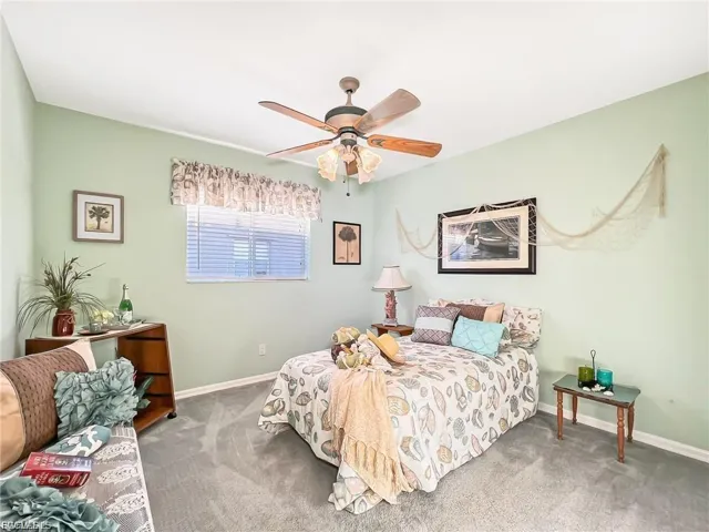 7631  Woodland Bend  CIR, Fort Myers, FL 33912