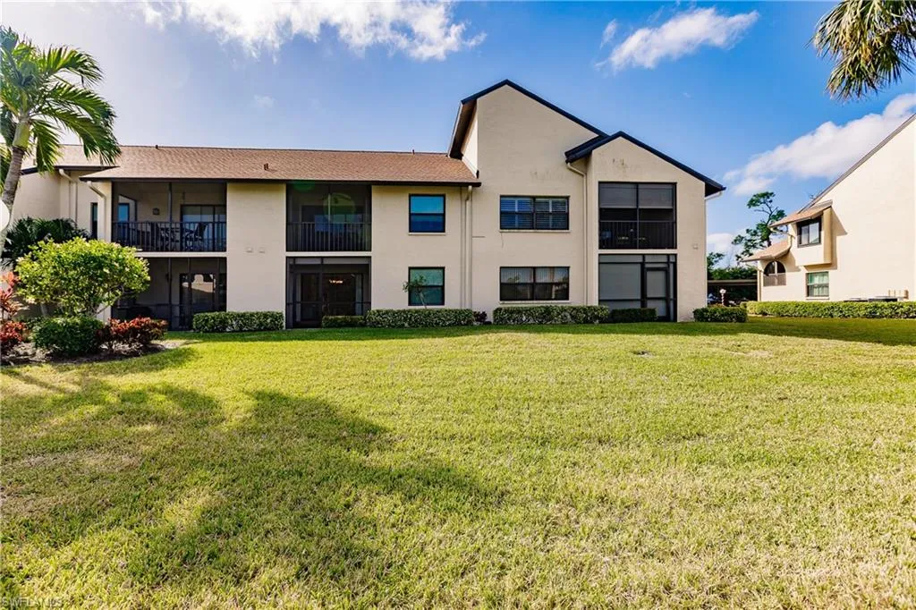 8715 Charter Club CIR, Fort Myers, FL 33919,224072209