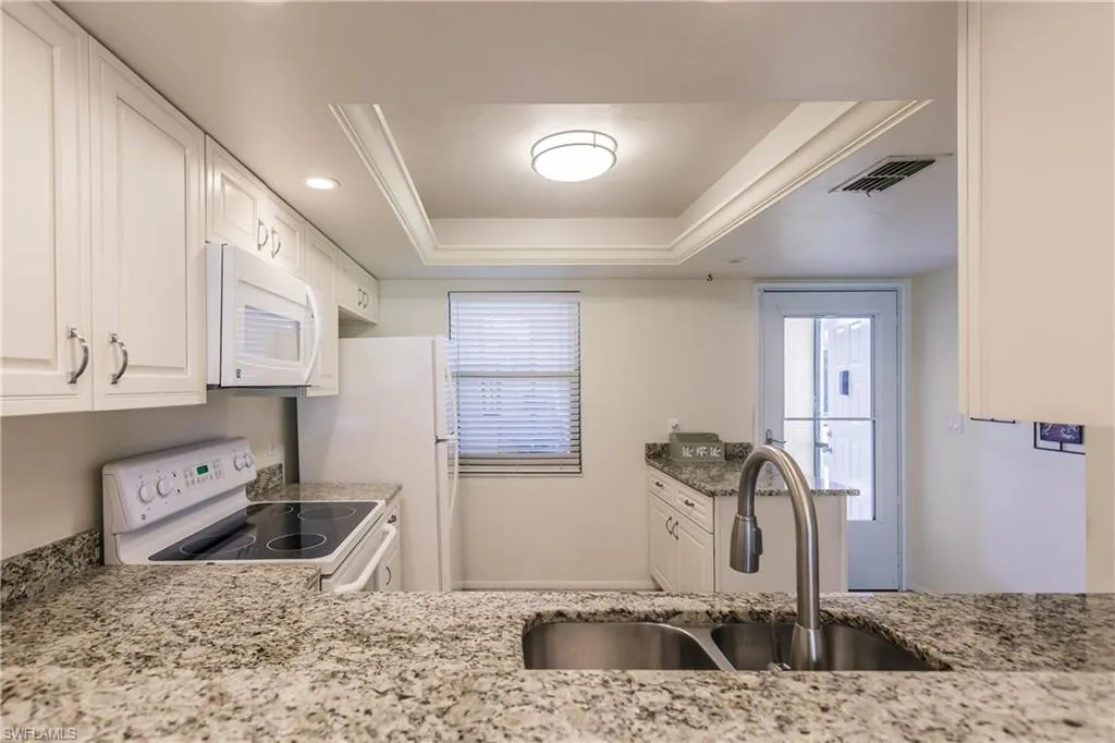 8715 Charter Club CIR, Fort Myers, FL 33919,224072209