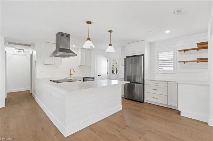 12  Hackney  LN, Naples, FL 34112