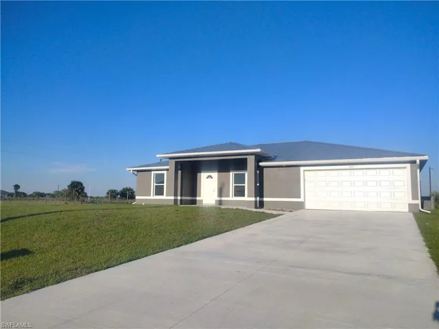 527  David  CIR, Labelle, FL 33935