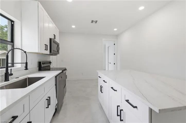 4030 Washington Ave, Fort Myers, Florida 33916