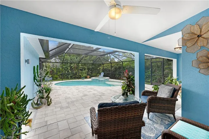 909 Sw 31st St, Cape Coral, Florida 33914