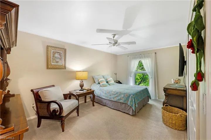 909 Sw 31st St, Cape Coral, Florida 33914