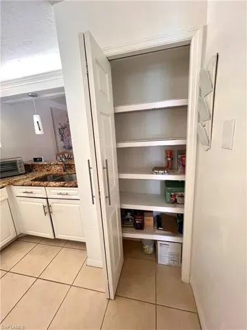 4240 Chantelle Dr B103, Naples, Florida 34112