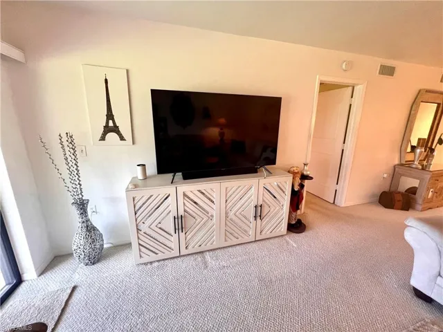 4240 Chantelle Dr B103, Naples, Florida 34112