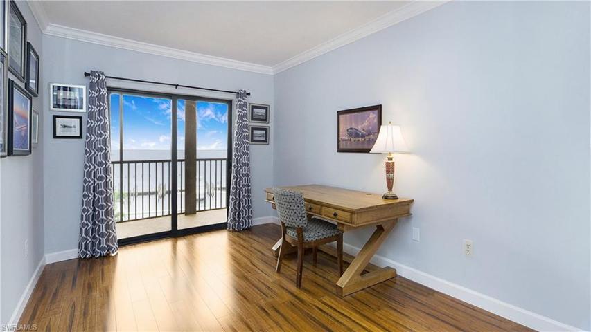 Guest room 1 with river view