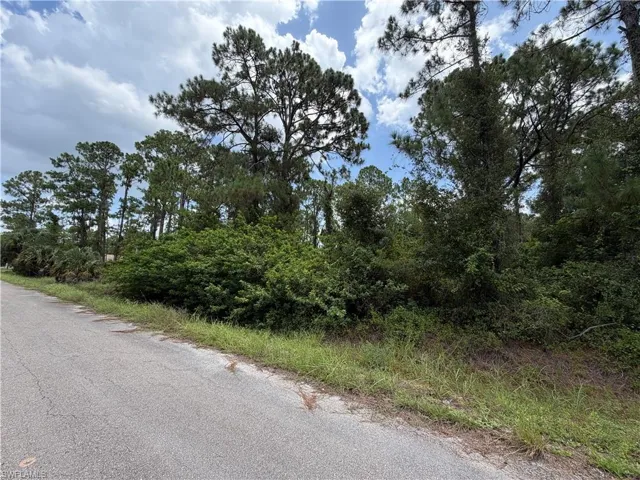 1504 Dixie Ave, Lehigh Acres, Florida 33972