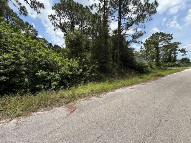 1504 Dixie Ave, Lehigh Acres, Florida 33972