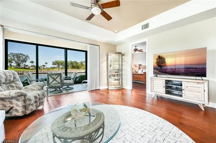 Great room with sliders that pocket for indoor/outdoor living