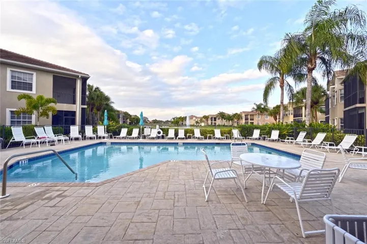 4722 Stratford Ct 1901, Naples, Florida 34105