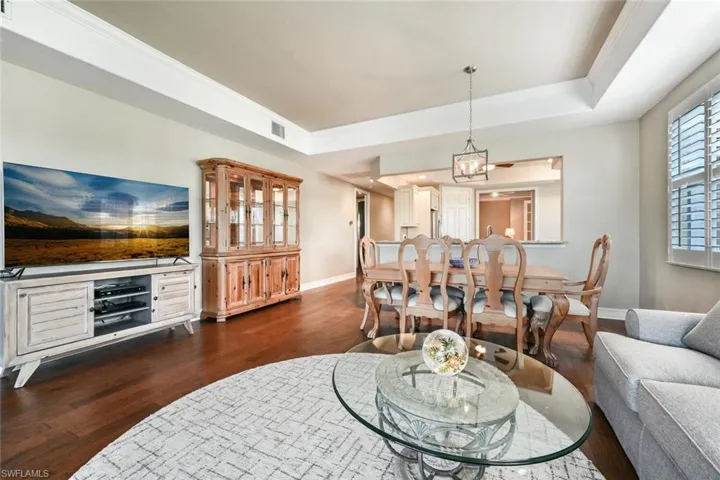 open concept kitchen/dining/great