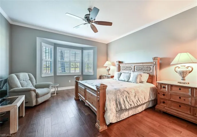 4722 Stratford Ct 1901, Naples, Florida 34105