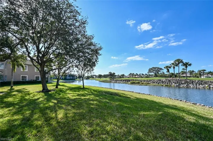 4722 Stratford Ct 1901, Naples, Florida 34105