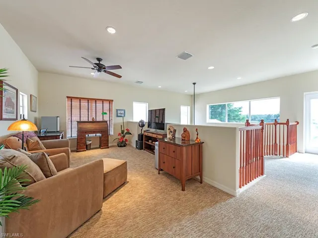 2nd floor loft