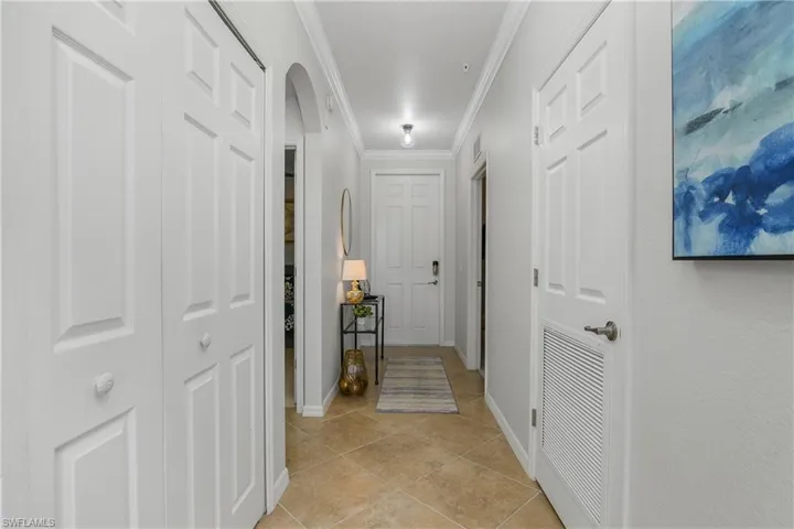 9820  Giaveno  CIR, Naples, FL 34113