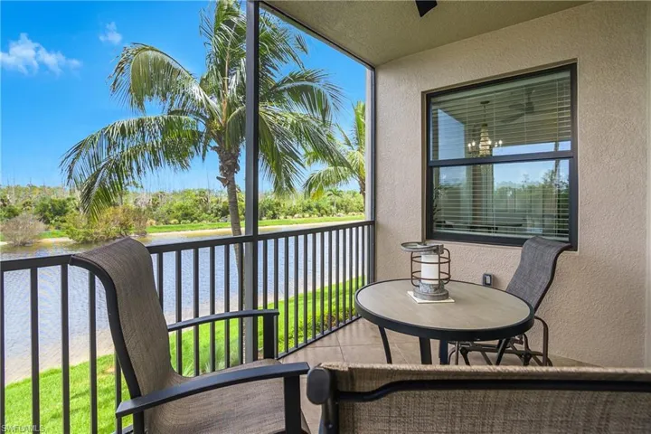 9820  Giaveno  CIR, Naples, FL 34113