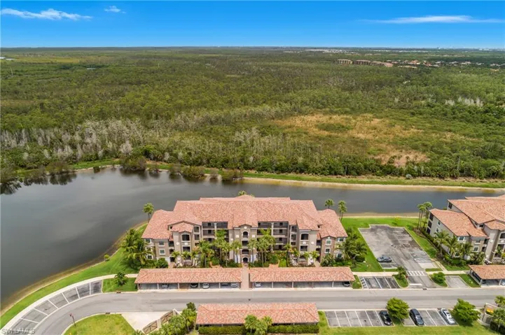 9820  Giaveno  CIR, Naples, FL 34113