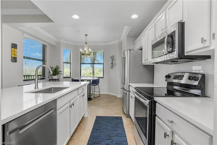 9820  Giaveno  CIR, Naples, FL 34113