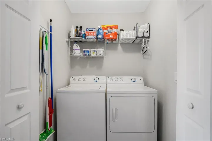 9820  Giaveno  CIR, Naples, FL 34113