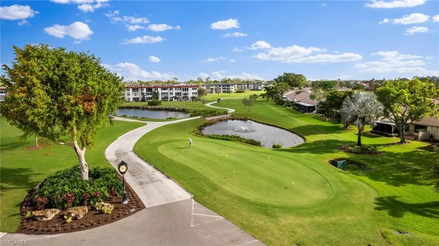 Large putting green