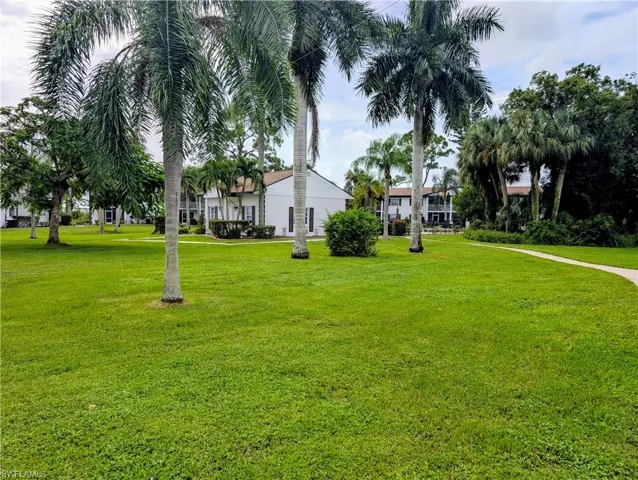 7049 New Post Dr E4, North Fort Myers, Florida 33917