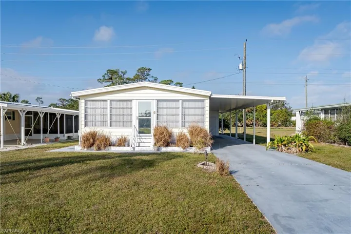 9  Cannes  DR, Naples, FL 34112