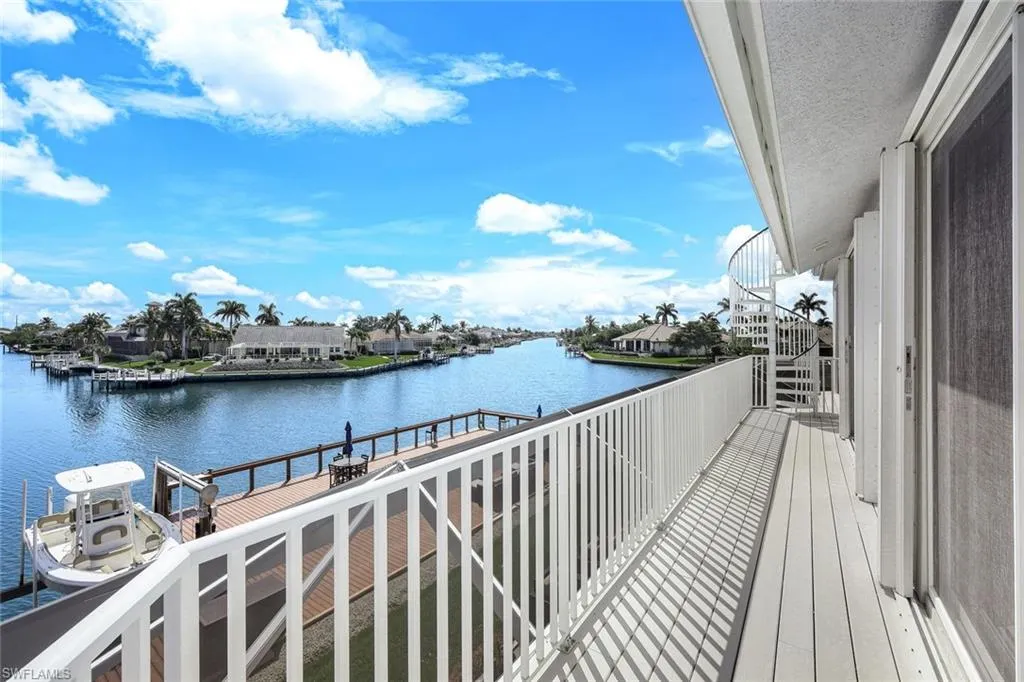 71 Hickory CT, Marco Island, FL 34145,224025220