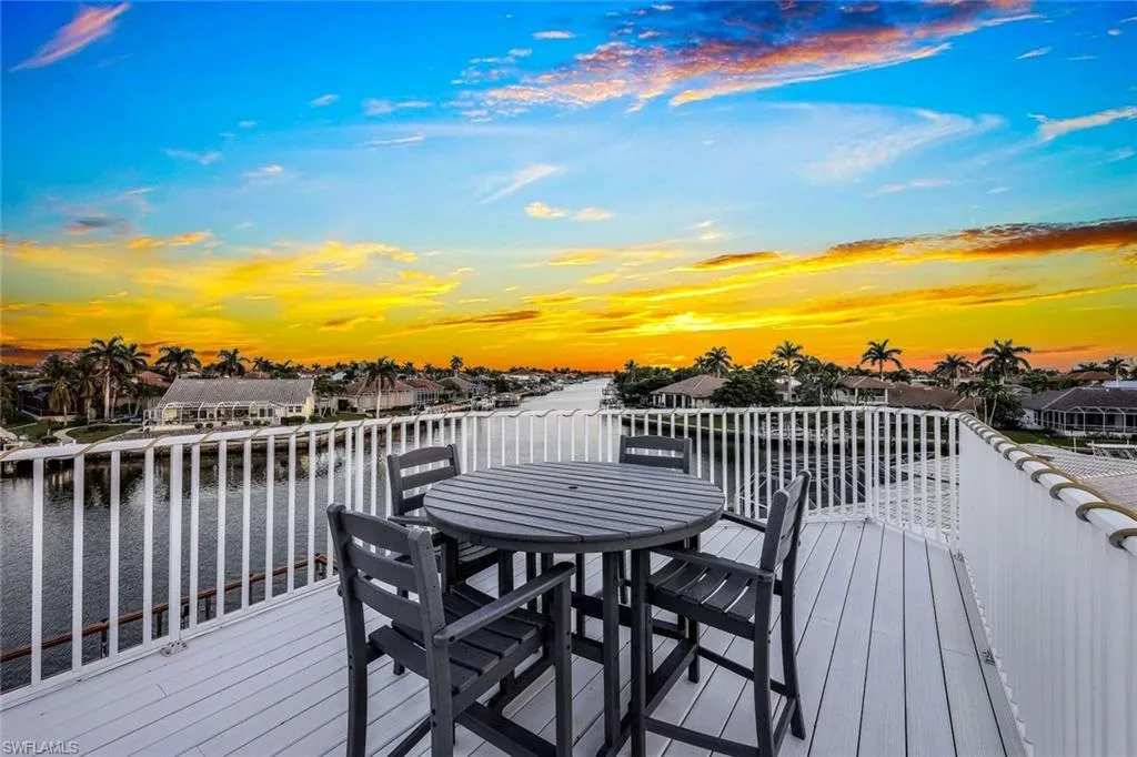 71 Hickory CT, Marco Island, FL 34145,224025220