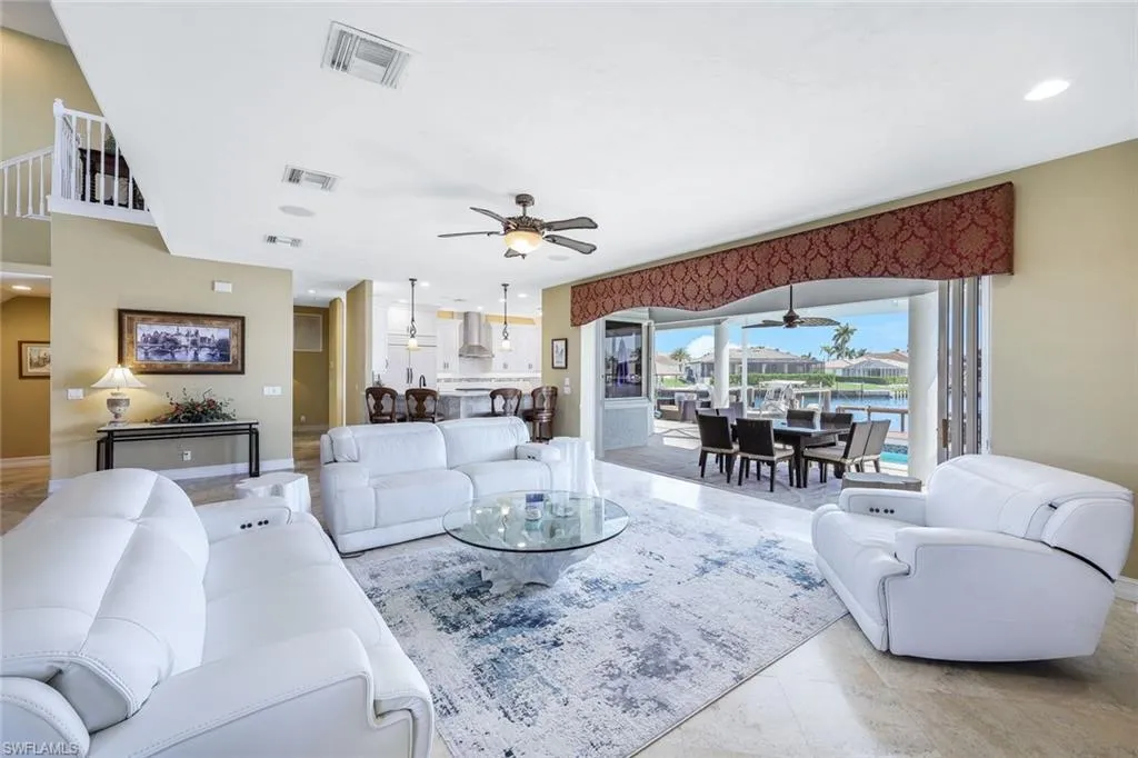 71 Hickory CT, Marco Island, FL 34145,224025220