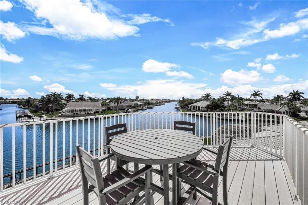 71 Hickory CT, Marco Island, FL 34145,224025220