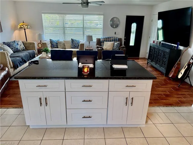 Kitchen Island/Bar with Marble top