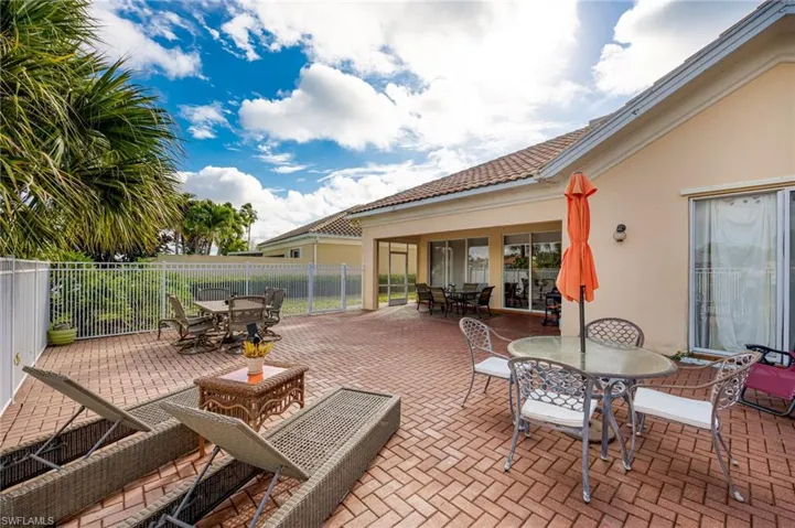 View of patio / terrace featuring outdoor dining area