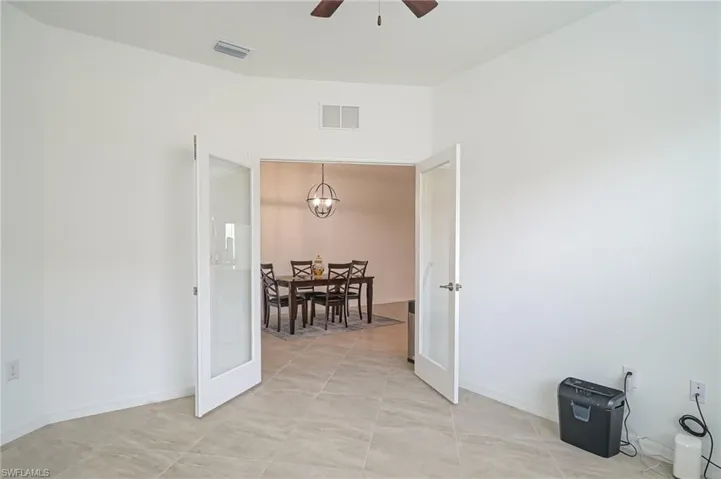 1722  Alameda  DR, Naples, FL 34120