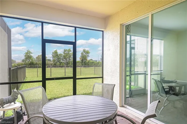 1722  Alameda  DR, Naples, FL 34120