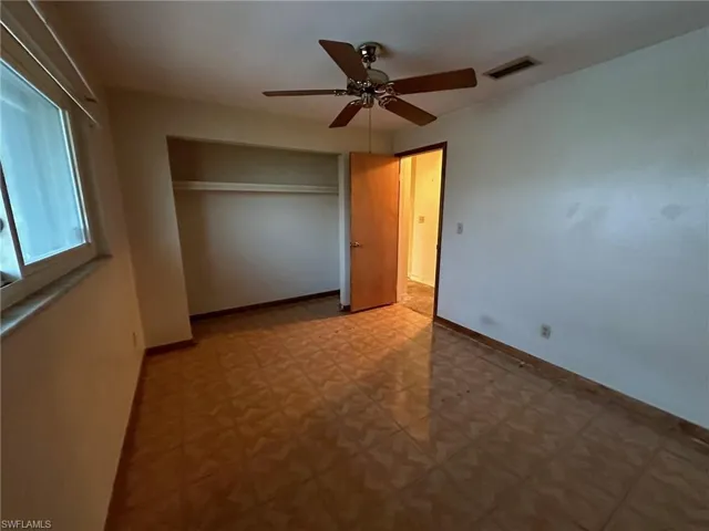 1033 NE Pine Island  LN, Cape Coral, FL 33909