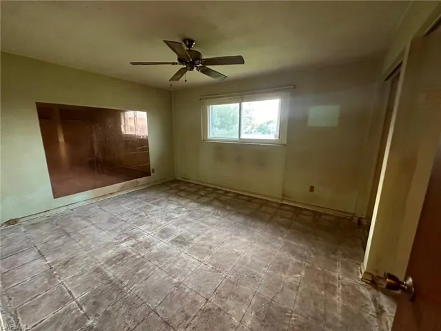 1033 NE Pine Island  LN, Cape Coral, FL 33909
