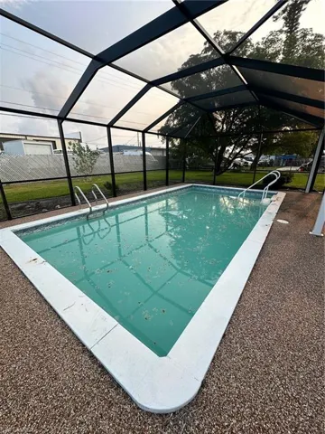1033 NE Pine Island  LN, Cape Coral, FL 33909