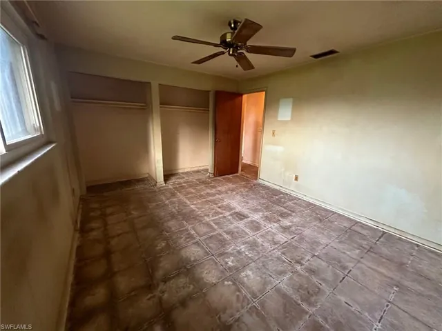1033 NE Pine Island  LN, Cape Coral, FL 33909