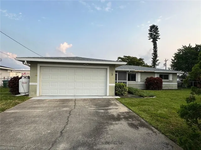 1033 NE Pine Island  LN, Cape Coral, FL 33909