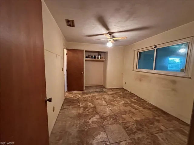1033 NE Pine Island  LN, Cape Coral, FL 33909