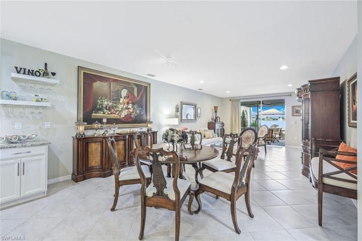 14822 Edgewater CIR, NAPLES FL 34114