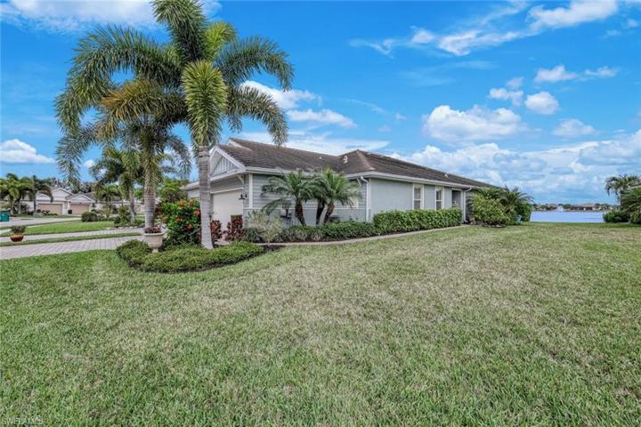14822 Edgewater CIR, NAPLES FL 34114
