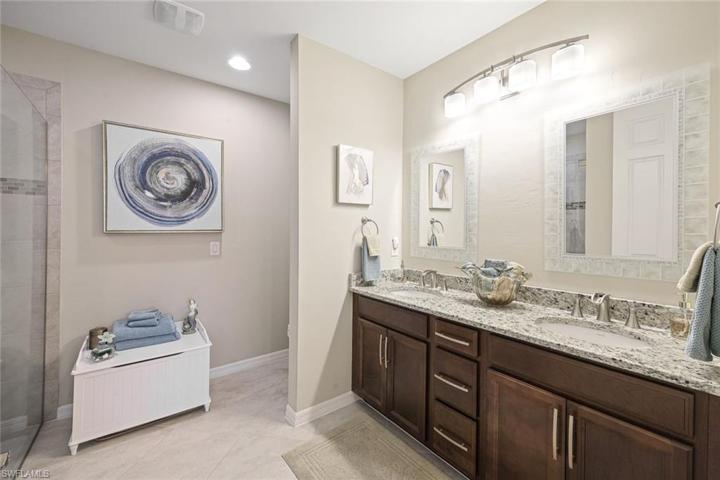14822 Edgewater CIR, NAPLES FL 34114