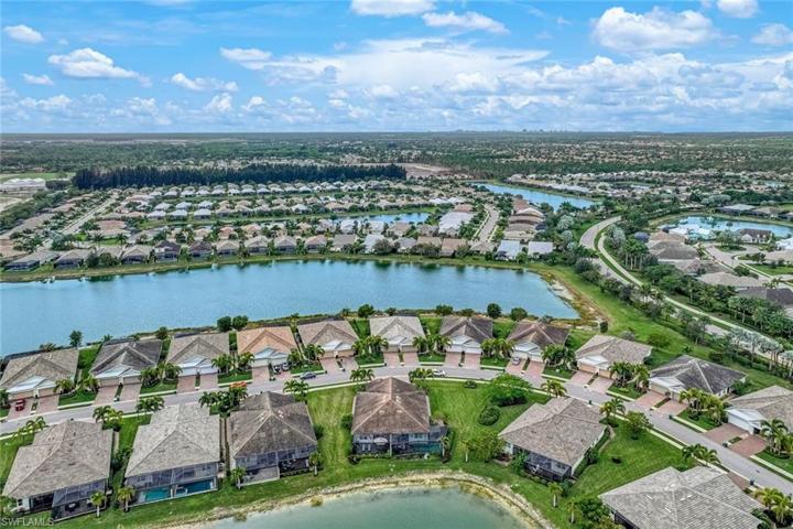 14822 Edgewater CIR, NAPLES FL 34114