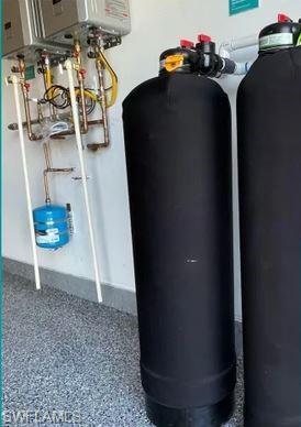 Pentair Enviro water conditioning tank with carbon block post-filter