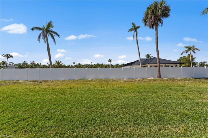 12337  Sweet Kiwi  LN, Fort Myers, FL 33908