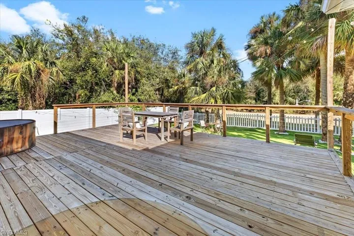 155 Thornton Ave S, Lehigh Acres, Florida 33974
