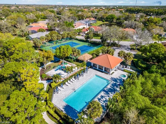 25600  Springtide  CT, Bonita Springs, FL 34135