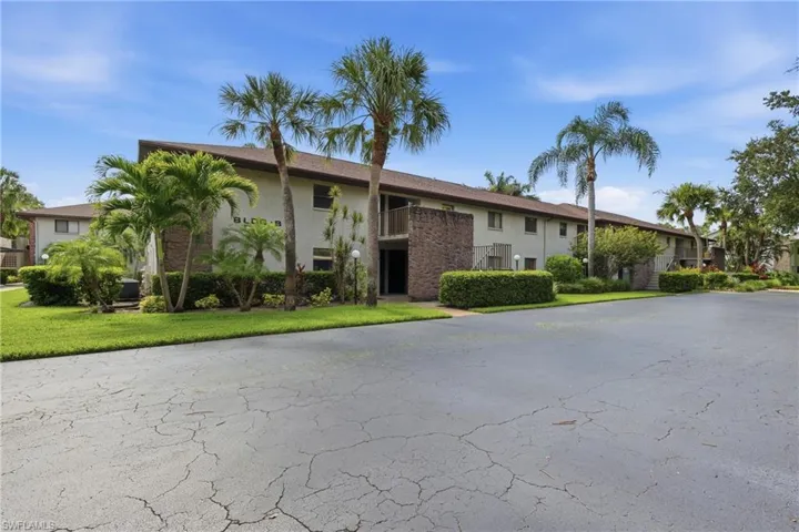 10 Beth Stacey Blvd 206, Lehigh Acres, Florida 33936